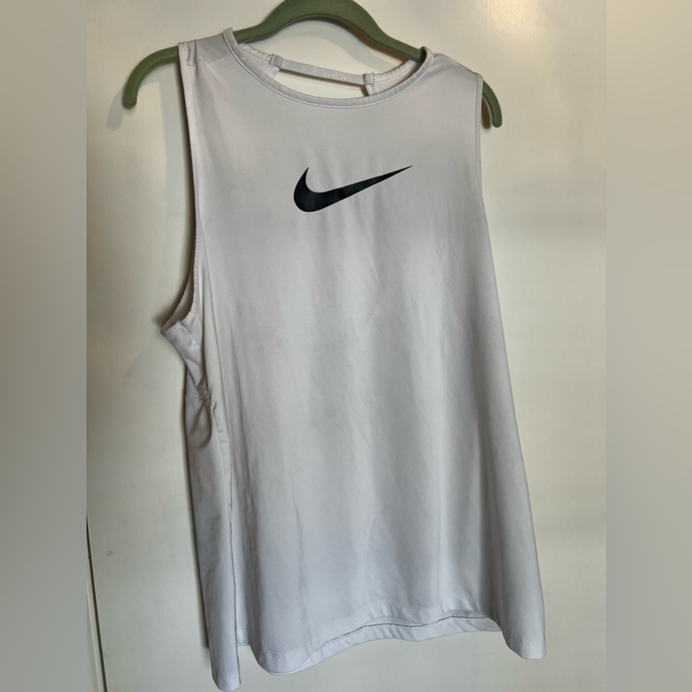 NIKE PRO DRI-FIT